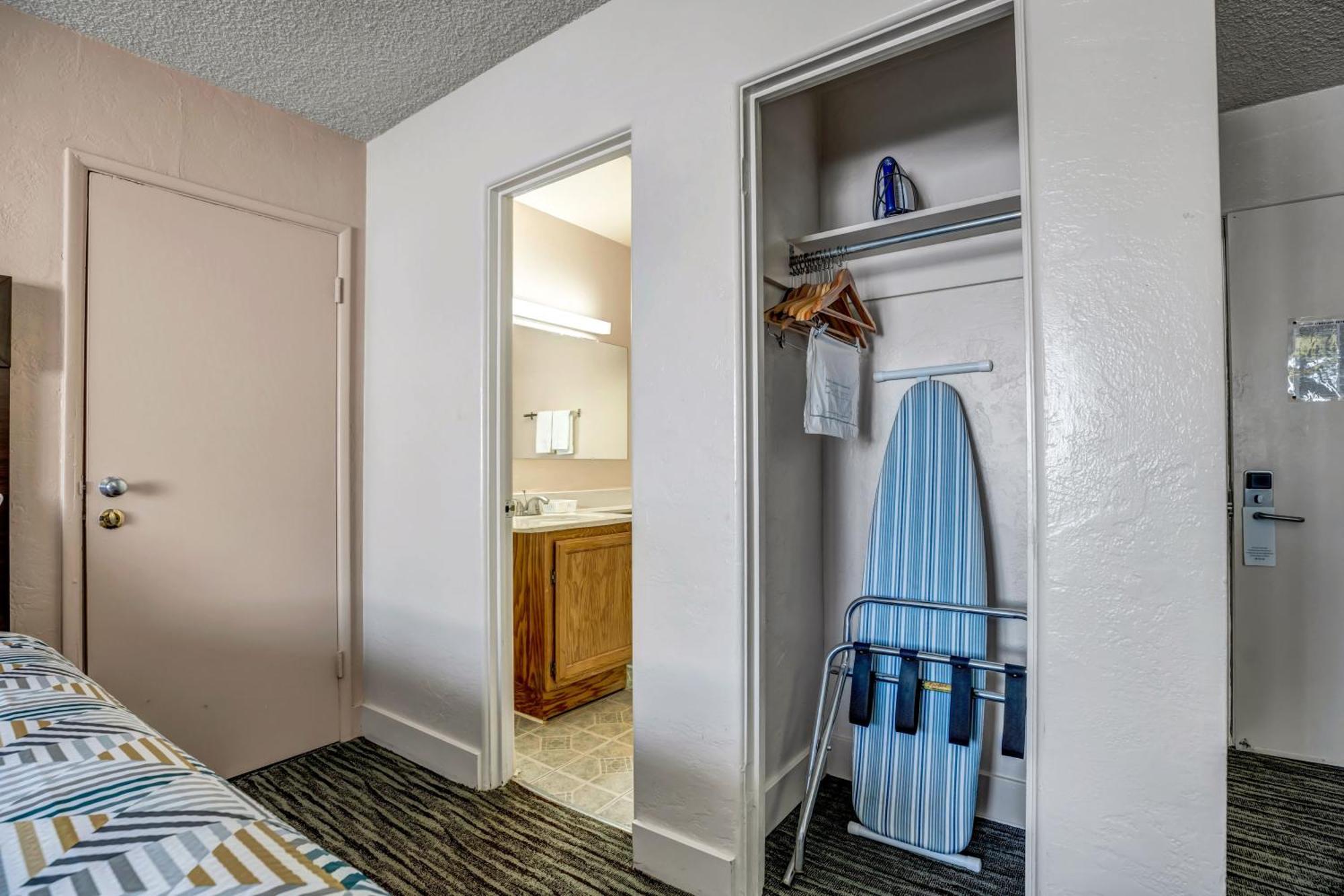 Eastside Lodge Портленд Экстерьер фото
